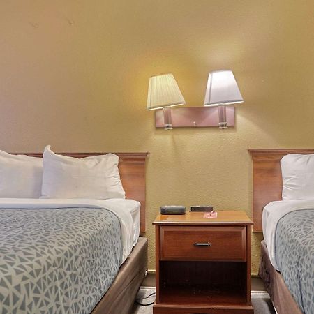 Econo Lodge Raleigh Esterno foto