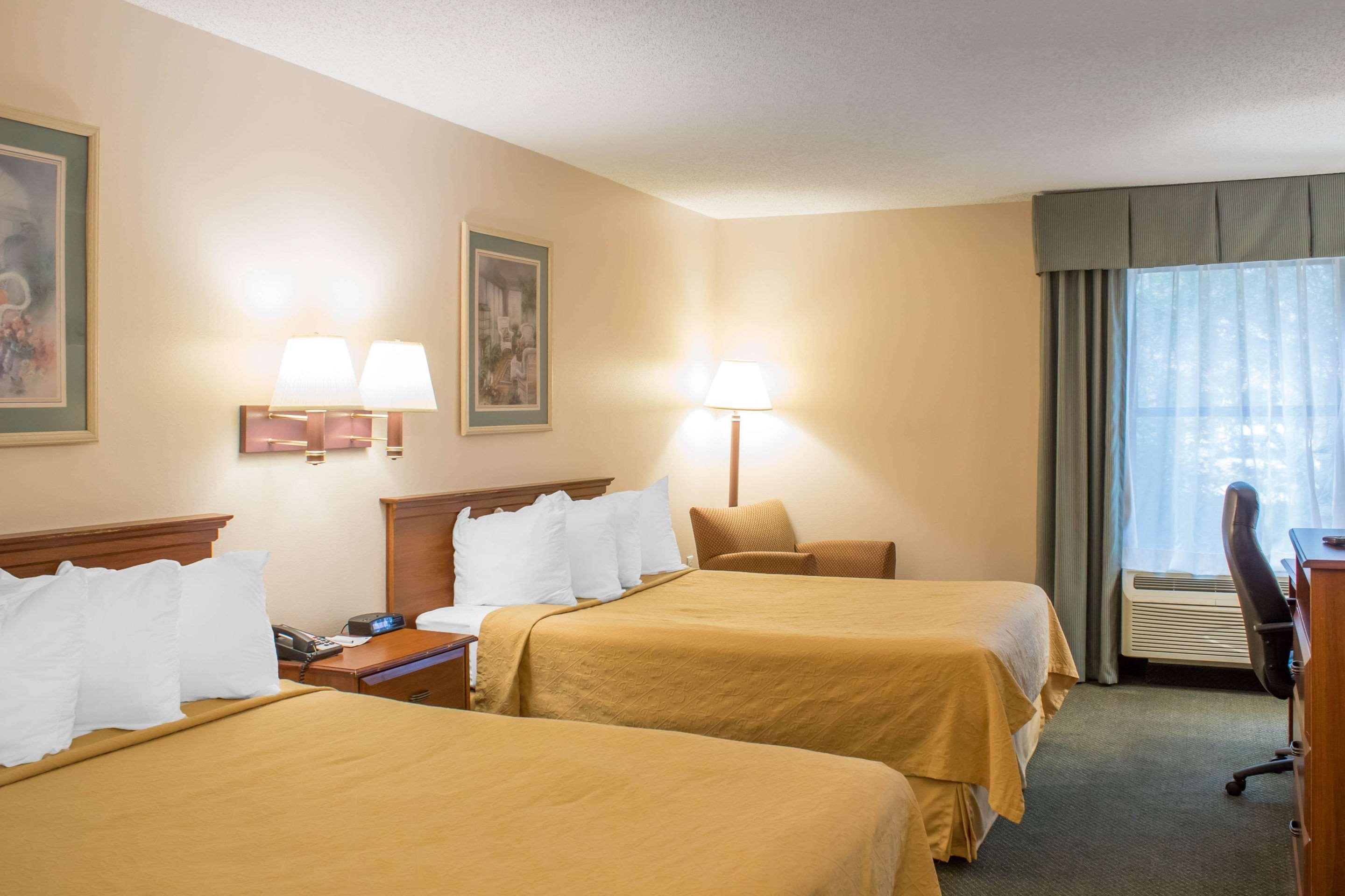 Econo Lodge Raleigh Esterno foto