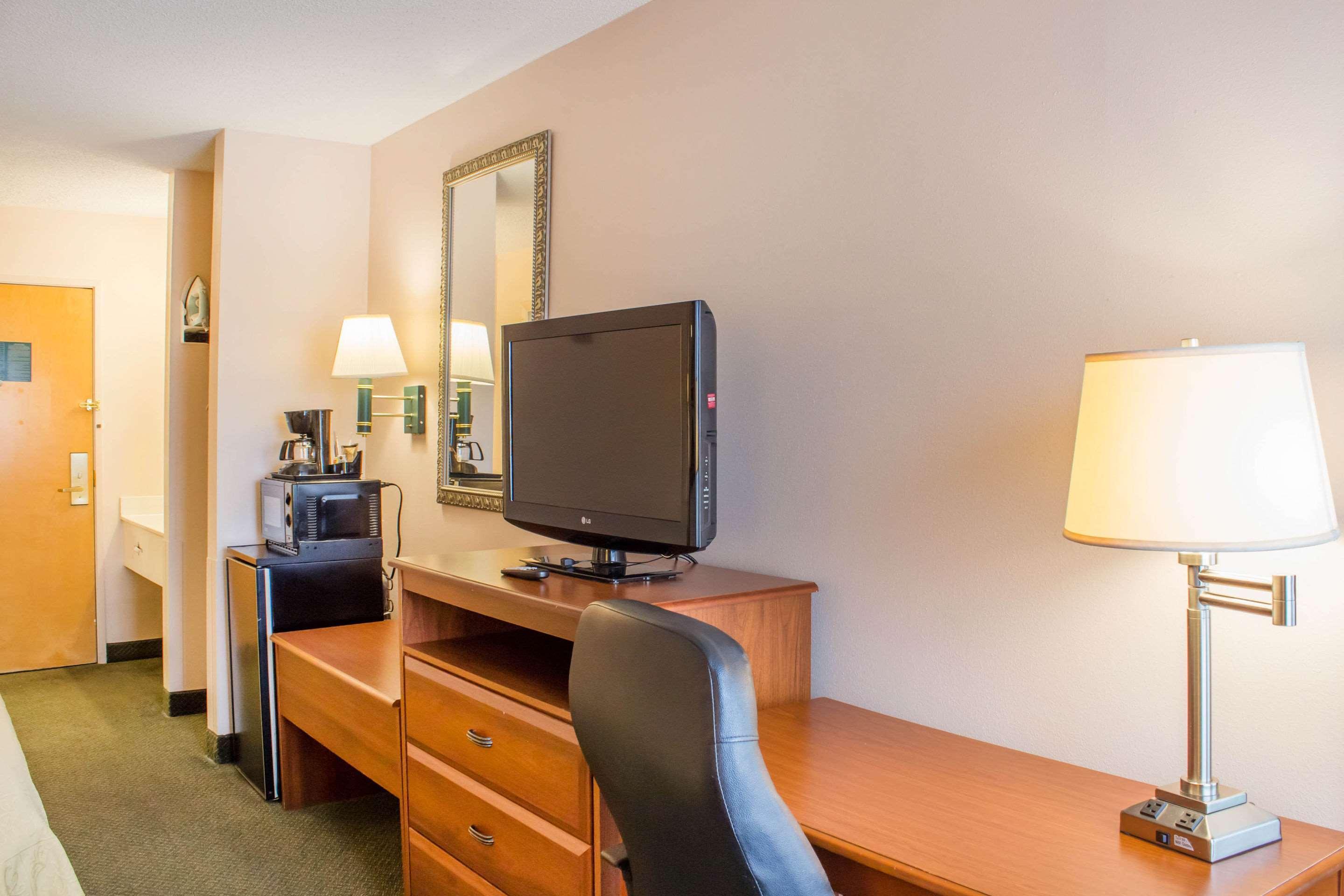 Econo Lodge Raleigh Esterno foto