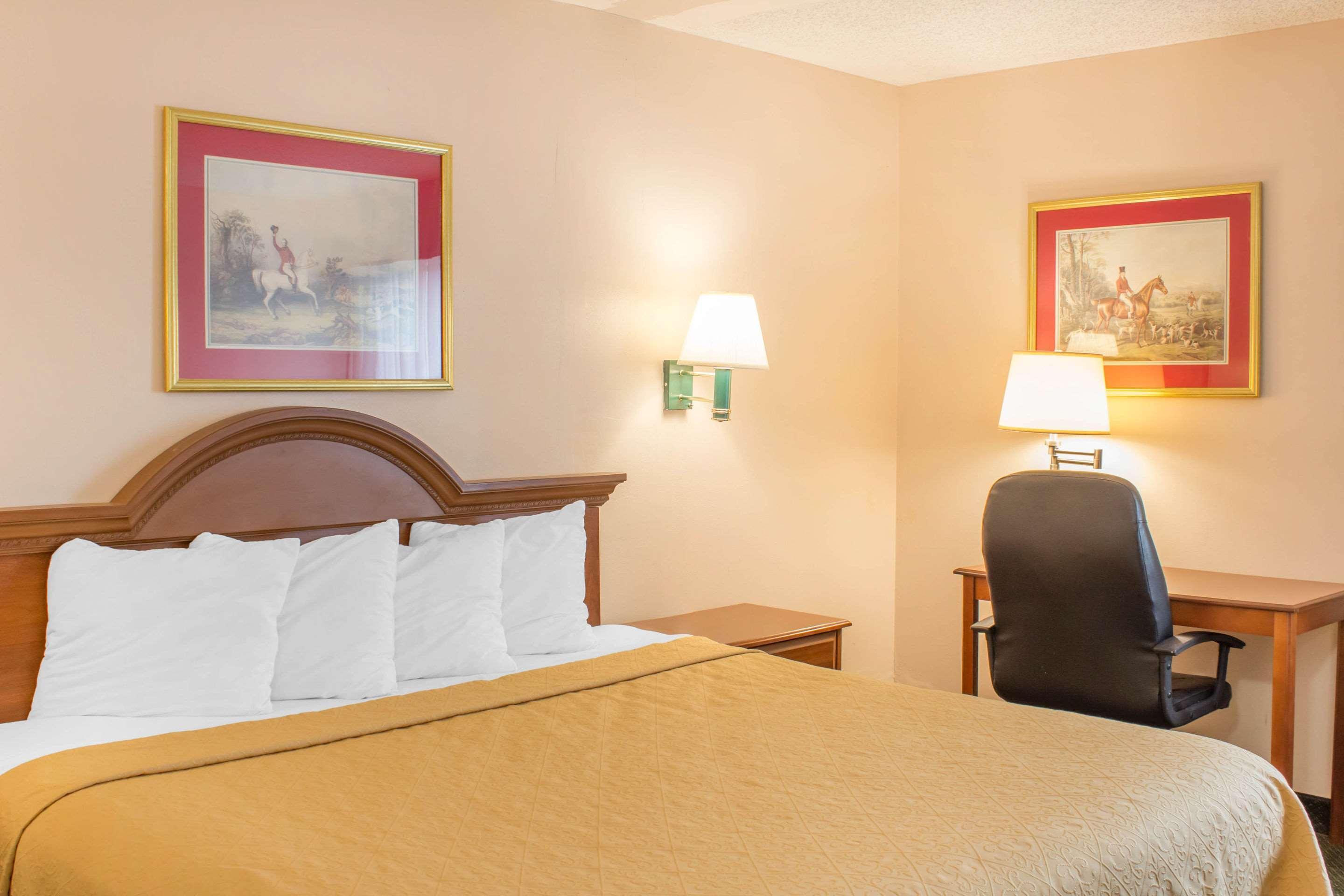 Econo Lodge Raleigh Esterno foto