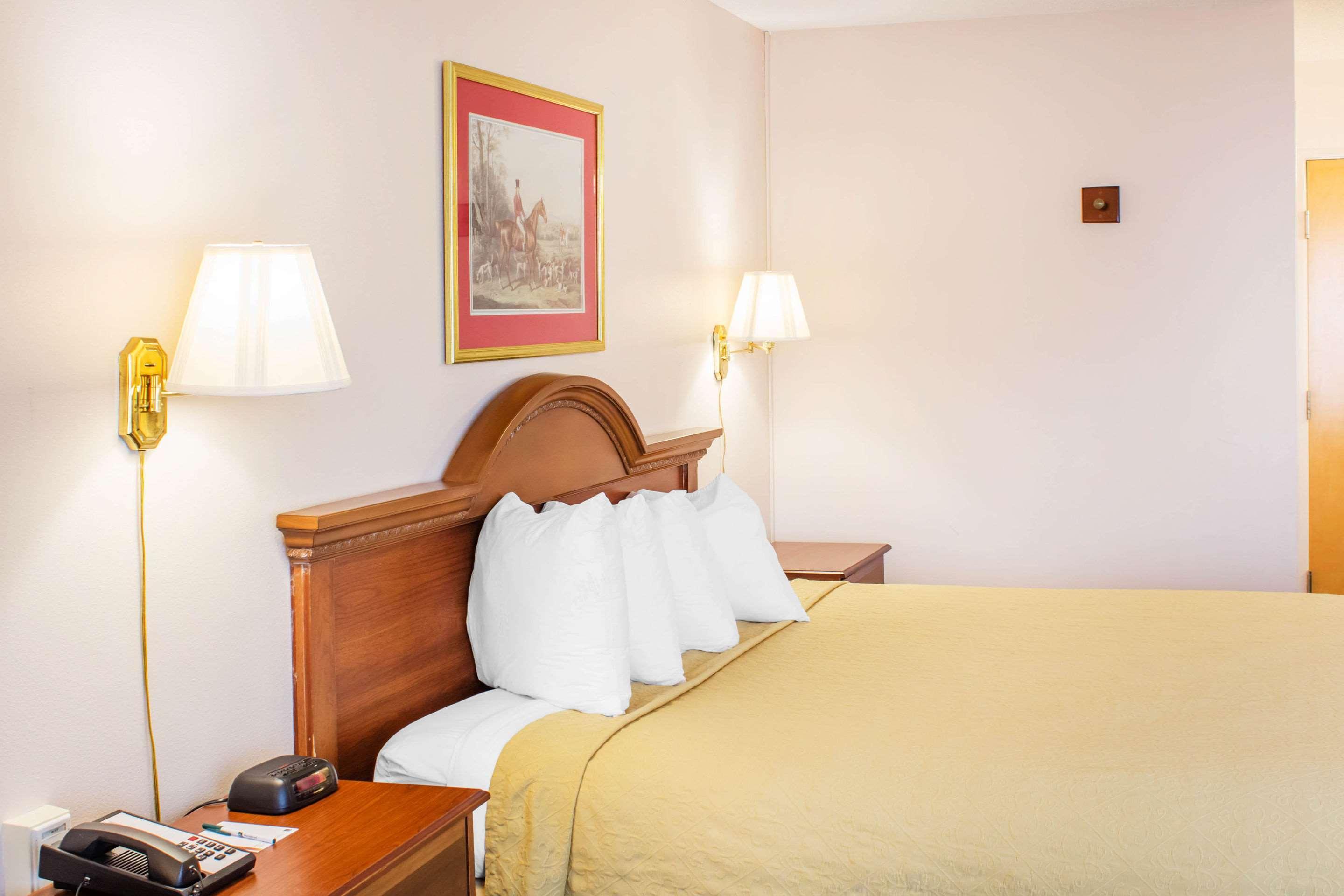 Econo Lodge Raleigh Esterno foto