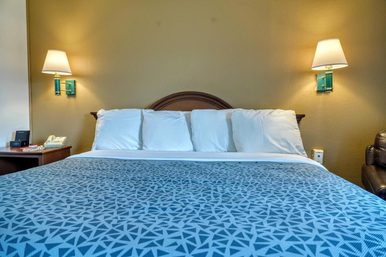 Econo Lodge Raleigh Esterno foto