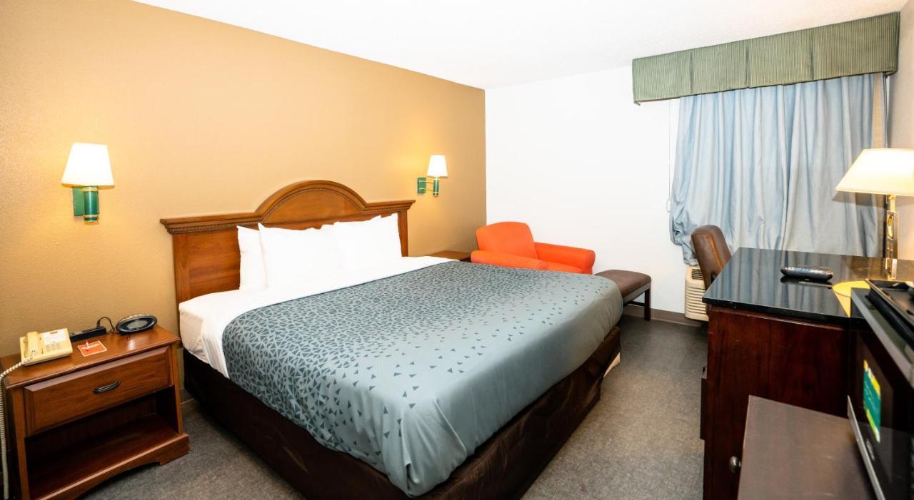Econo Lodge Raleigh Esterno foto
