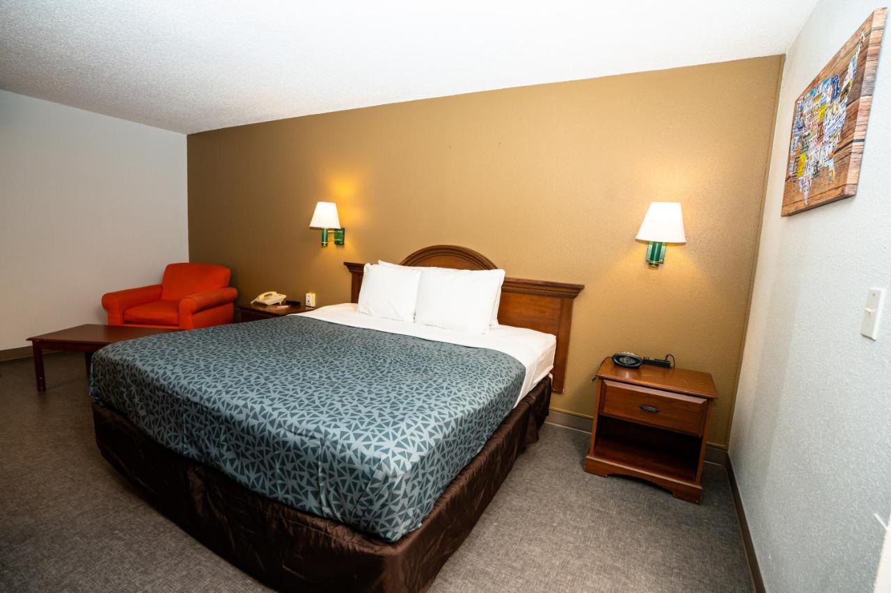 Econo Lodge Raleigh Esterno foto