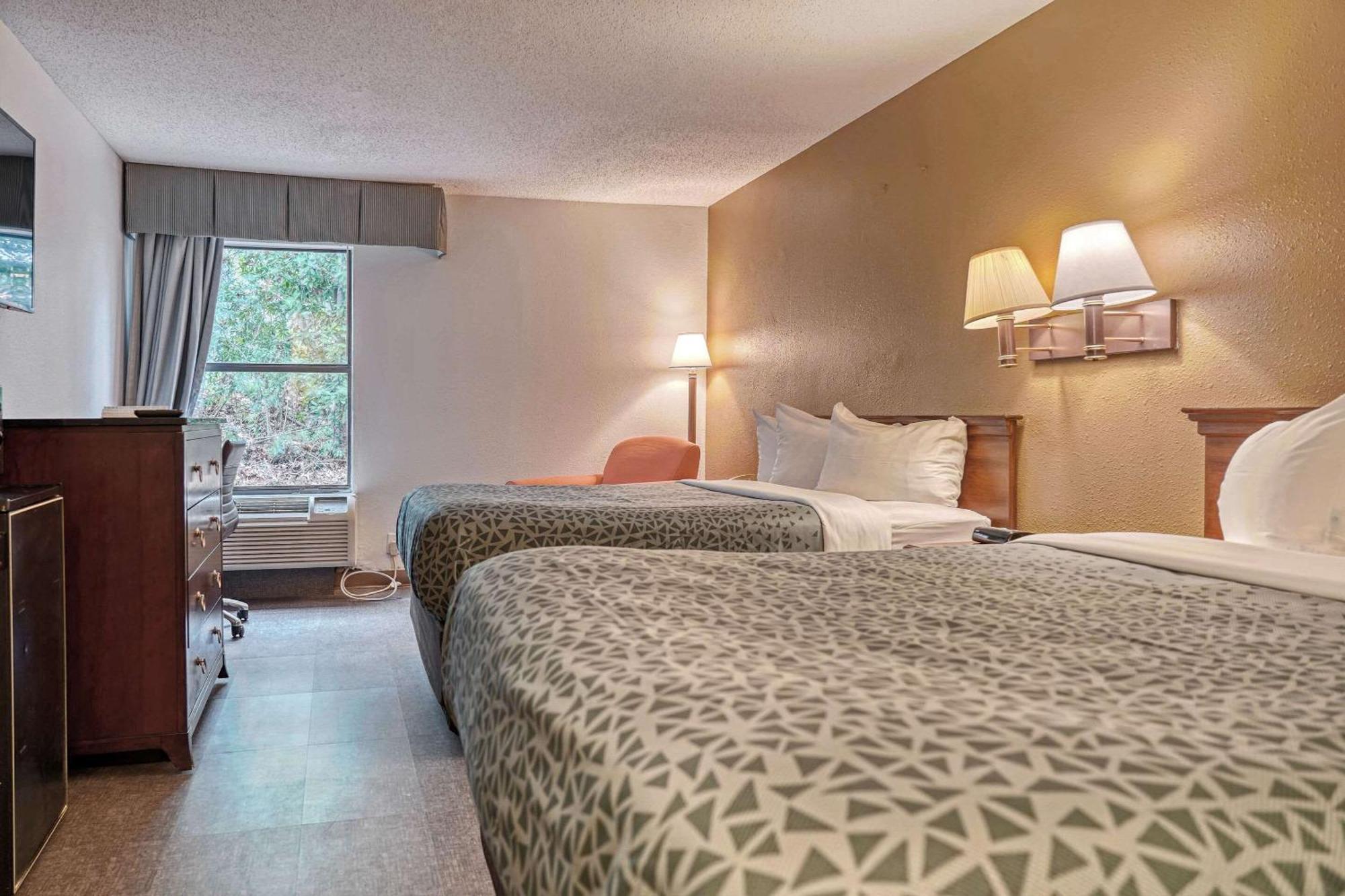 Econo Lodge Raleigh Esterno foto