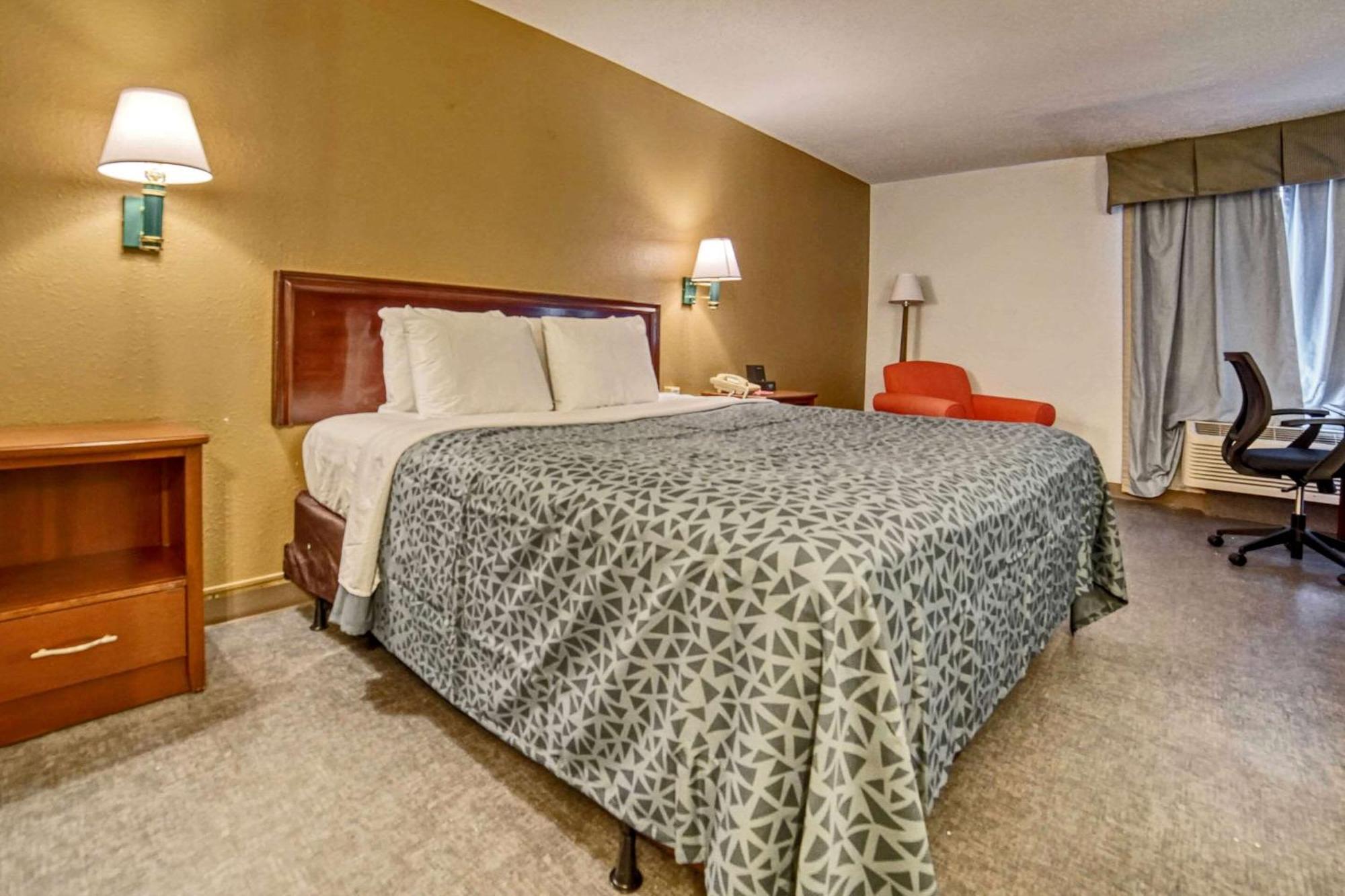 Econo Lodge Raleigh Esterno foto