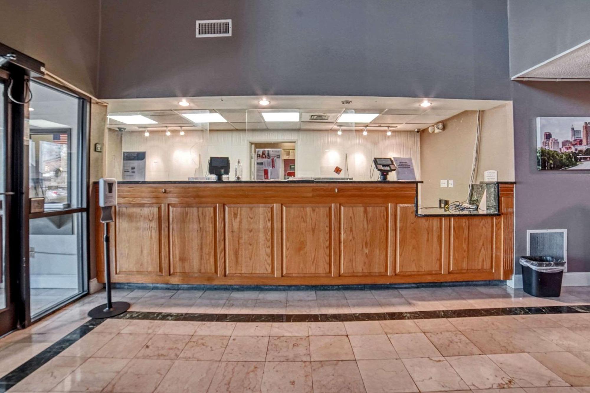 Econo Lodge Raleigh Esterno foto